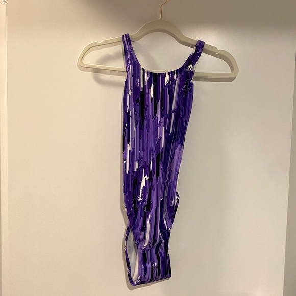 Adidas NWT New Swimsuit One Piece Size 32 Sz 32 - Picture 2 of 5